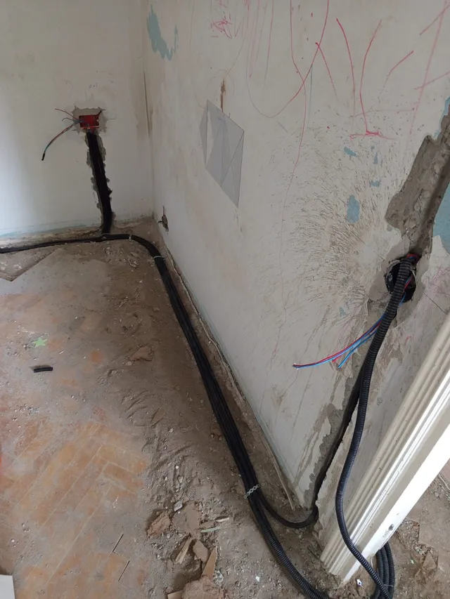 Ciprian — Electrician Iași — Imagine 2