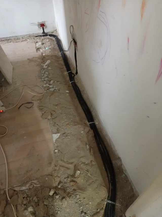 Ciprian — Electrician Iași — Imagine 5