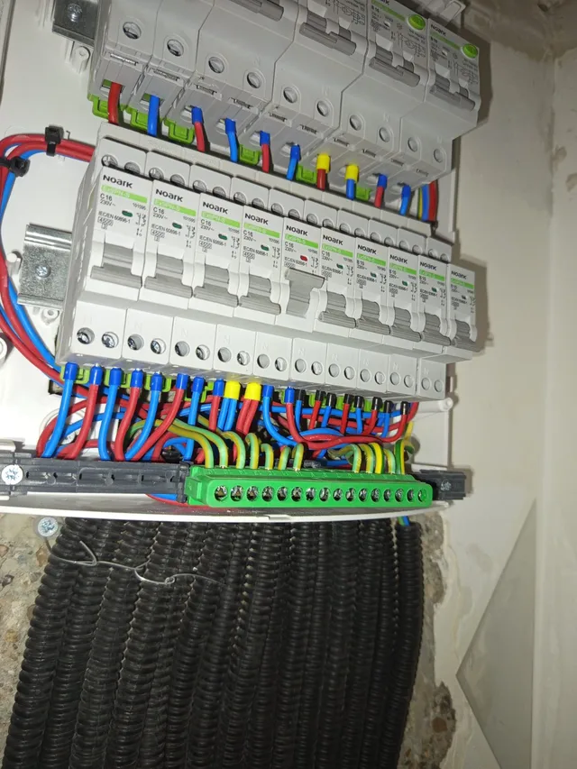 Ciprian — Electrician Iași — Imagine 7